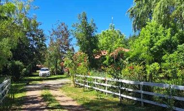 Se vende Parcela con casa en Linares