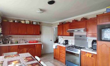 CASA EN VENTA -  CUENCA - VISTA LINDA