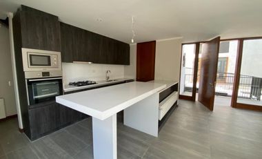 CASA TOWNHOUSE LIQUIDA BANCO EN PEÑALOLEN 275M2