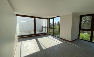 CASA TOWNHOUSE LIQUIDA BANCO EN PEÑALOLEN 275M2