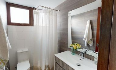 CASA TOWNHOUSE LIQUIDA BANCO EN PEÑALOLEN 275M2