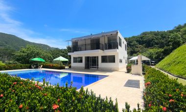 VENTA DE FINCA VACACIONAL EN EL GAITERO – SOPETRÁN, ANTIOQUIA
