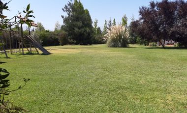 Se Arrienda Casa en Parcela Compartida en Condominio en Pirque