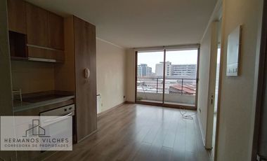 DPTO. 1 DORM / 1 BAÑO / 1 BOD. BARRIO REPÚBLICA, SANTIAGO CENTRO.-