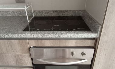 DPTO. 1 DORM / 1 BAÑO / 1 BOD. BARRIO REPÚBLICA, SANTIAGO CENTRO.-