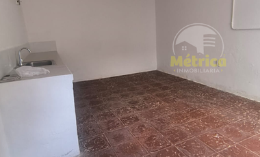 DISPONIBLE CASA COMERCIAL SECTOR LAS CUADRAS