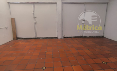 DISPONIBLE CASA COMERCIAL SECTOR LAS CUADRAS