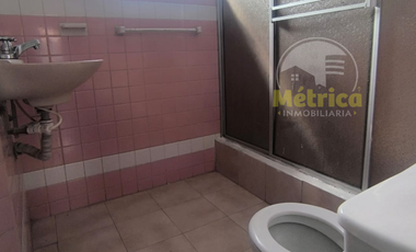 DISPONIBLE CASA COMERCIAL SECTOR LAS CUADRAS