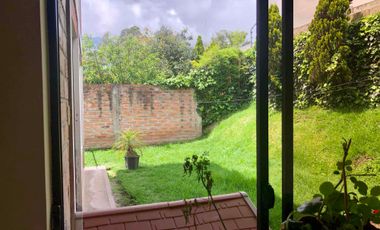 Hermosa casa en venta, sector El Retorno, conjunto cerrado con seguridad digital!