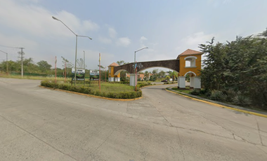 Casa en Avenida Finca las Rosas, Las Fincas, Veracruz, México ¡No créditos!