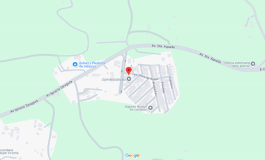 Casa en Avenida Finca las Rosas, Las Fincas, Veracruz, México ¡No créditos!