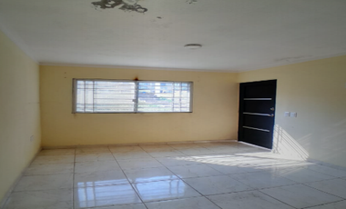 CASA DE ENTREGA INMEDIATA EN MANUEL AVILA CAMACHO, COL MANANTIALES, SECTOR SANTA FE, TANTOYUCA, VERACRUZ