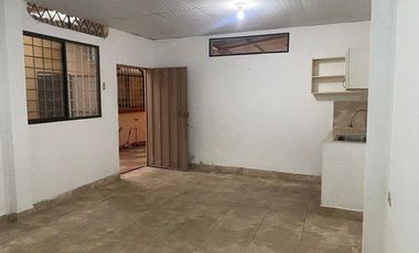 RENTA DE CUARTO CON BAÑO COMPLETO Y SERV. BASICOS