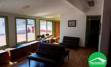 Céntrica Clínica, 2 niveles, 12 privados, 490 m2
