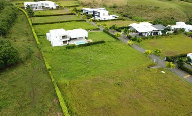 EN VENTA LOTE EN CERRITOS EN CONDOMINIO