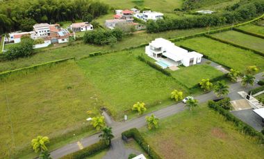 EN VENTA LOTE EN CERRITOS EN CONDOMINIO