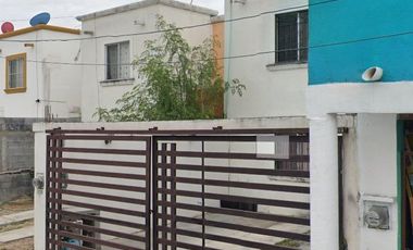 Casa En Venta En C. Tulipanes, Villa Florida Sector B, Reynosa, Tamps. G D