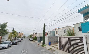 Casa En Venta En C. Tulipanes, Villa Florida Sector B, Reynosa, Tamps. G D