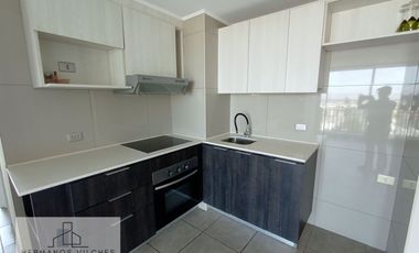 Dpto. 2 Dorm / 2 Baños / 1 Est. Calle Fernandez Albano, La Cisterna.-