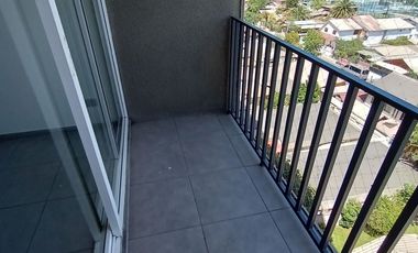 Dpto. 2 Dorm / 2 Baños / 1 Est. Calle Fernandez Albano, La Cisterna.-