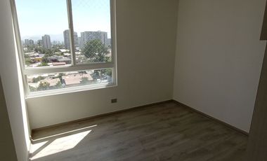 Dpto. 2 Dorm / 2 Baños / 1 Est. Calle Fernandez Albano, La Cisterna.-