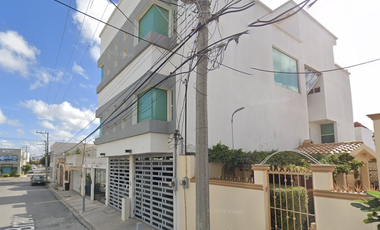 CASA EN VENTA EN EXCELENTE UBICACIÓN !!!