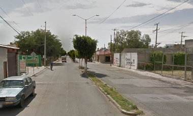 Casa en Remate Bancario en Cto. Panama, Panama, San Francisco del Rincon, Gto. (65% debajo de su valor comercial, solo recurso propio)