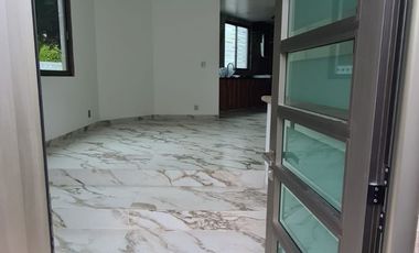 Hermosa casa en RENTA