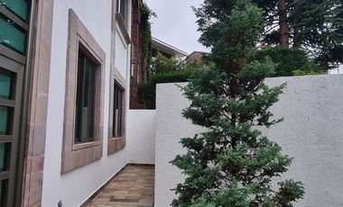 Hermosa casa en RENTA