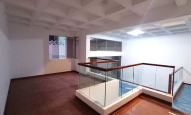 Dpto. en Alq. Tipo Casita en Urb. Residencial Higuereta Surco 3 dorm. A.C. 155 mt. $950