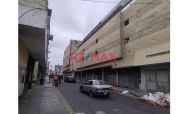 Local Comercial Almacén en Venta - 750 m² en Pleno Cercado de Lima