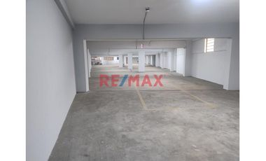 Local Comercial Almacén en Venta - 750 m² en Pleno Cercado de Lima