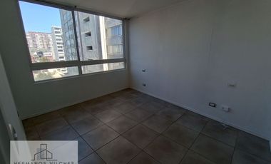 Dpto. 2 Dorm / 1 Baño / 1 Bod. Calle San Isidro, Comuna de Santiago.-