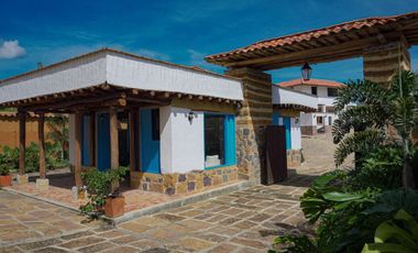 LOTE URBANO EN CONDOMINIO CAPELLANIA CAMPESTRE, EN PINCHOTE - SANTANDER, MUY CERCA A BARICHARA Y SAN GIL. FINANCIACIÓN DIRECTA SIN ESTUDIO DE CRÉDITO.