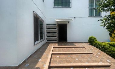 🏠SE VENDE CASA SOLA CON ALBERCA ‼️CUAUTLA MOR 📍COL AMPLIACIÓN LAZARO CARDENAS