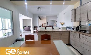 Casa en venta en Tequisquiapan, Terreno de 446 m2, bien ubicada