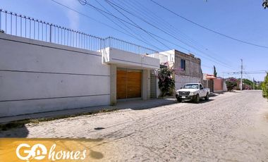 Casa en venta en Tequisquiapan, Terreno de 446 m2, bien ubicada