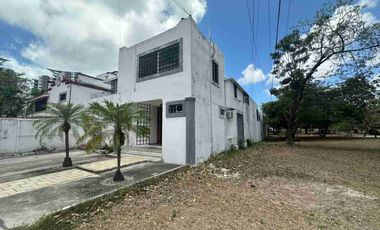 RENTO CASA POR AV BONAMPAK
