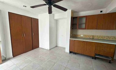 RENTO CASA POR AV BONAMPAK