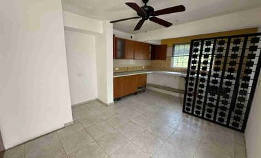 RENTO CASA POR AV BONAMPAK