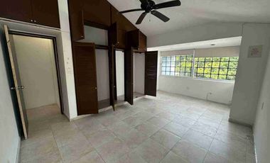 RENTO CASA POR AV BONAMPAK