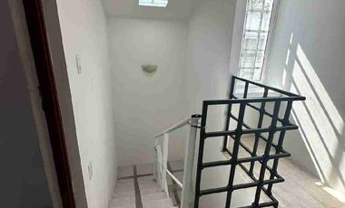 RENTO CASA POR AV BONAMPAK
