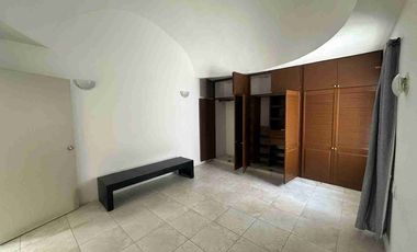 RENTO CASA POR AV BONAMPAK