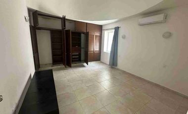 RENTO CASA POR AV BONAMPAK