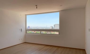 CASA EN VENTA EN CLUB DE GOLF LA LOMA CON ROOF GARDEN Y JACUZZI