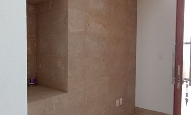 CASA EN VENTA EN CLUB DE GOLF LA LOMA CON ROOF GARDEN Y JACUZZI