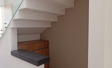 CASA EN VENTA EN CLUB DE GOLF LA LOMA CON ROOF GARDEN Y JACUZZI