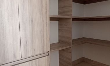 CASA EN VENTA EN CLUB DE GOLF LA LOMA CON ROOF GARDEN Y JACUZZI