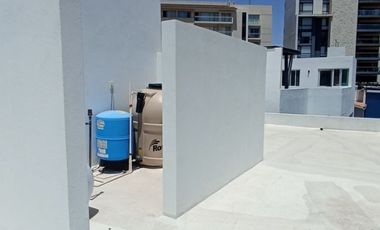 CASA EN VENTA EN CLUB DE GOLF LA LOMA CON ROOF GARDEN Y JACUZZI