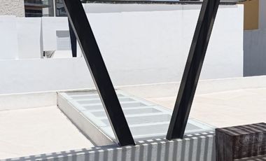 CASA EN VENTA EN CLUB DE GOLF LA LOMA CON ROOF GARDEN Y JACUZZI